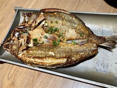 香酥海鲈鱼-渔家灯火(明湖店)