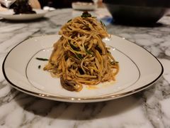 天目笋干炝双菇-湖滨28中餐厅·西湖宴·杭州君悦酒店