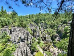 -梭布垭石林景区