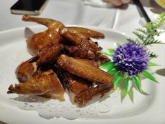 红烧乳鸽-光明招待所(邦凯科技园店)