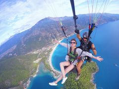 -费特希耶滑翔伞