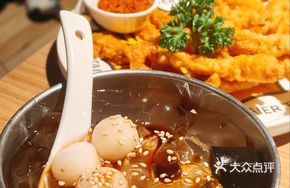 Red Sugar Dumplings with Ice Jelly