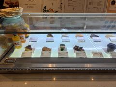 -Fridi Patisserie Cafe