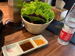 -明洞阿姨·韩式酱蟹烤肉·创意料理(三元桥店)