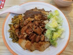 招牌卤肥肠饭-瑞霖·隆江猪脚饭