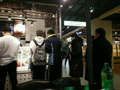 等位区-小山城麻辣香锅(新邻生活广场店)