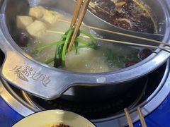-马路边边·成都串串(翠柏路店)