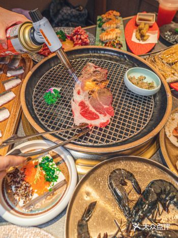 这家自助餐，简直是我心中的美食天堂！