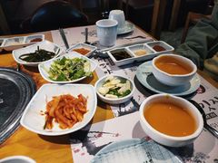 南瓜粥-唯成•韩国炭火烤肉 유성고기