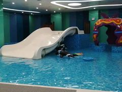 -Swim斯卫姆国际儿童游泳中心(红博中央公园店)