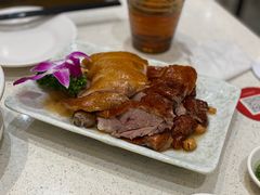 -香港新发烧腊茶餐厅(水围店)