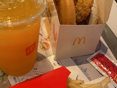 -麦当劳(新世纪环球中心店)