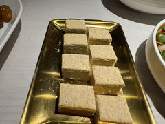 娜帕里勇-谷丽麦馕新疆菜·清真(步步高梅溪新天地店)