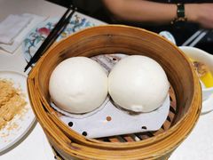 土豪金流沙包-维园悦谱·海派家常菜(乌鲁木齐南路店)