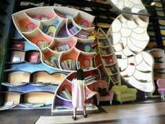 -钟书阁(松江泰晤士小镇店)