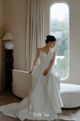 -纯色时光婚纱艺术馆WHITE