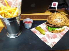 -FAT COW(虹梅路店)