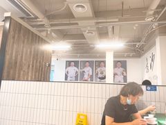 -费大厨辣椒炒肉(太平老街店)