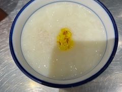 糖桂花酒酿冰豆花-潮界(虹桥新天地店)