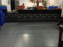 -牛一嘴·兰州牛肉面·大盘鸡(财富中心店)