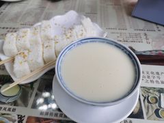 -周大娘牛乳(旧寨古村总店)