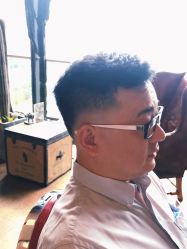 -THE BARN大屋理发馆