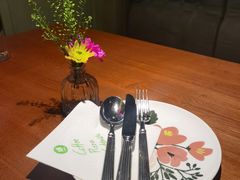 -JINNS锦时 steak&pizza(浸信会礼拜堂旧址店)