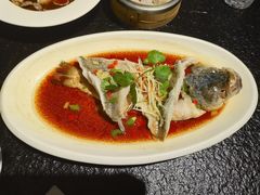 -河畔春天时尚餐厅