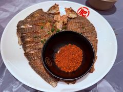 -肥肥虾庄·金牌油焖大虾(东湖欢乐谷店)