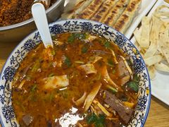 -八百里牛肉汤(盖饭·锅贴·万象城店)