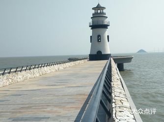 珠海市区的海滨浴场，不仅拥有着大沙滩
