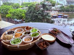 -包整·丝娃娃(一览甲秀楼风景店)