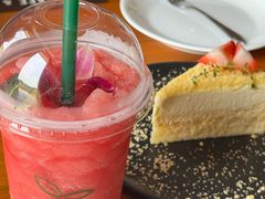 -Chom Cafe and Restaurant