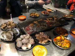 -马路牙子烧烤音乐酒馆(望京店)