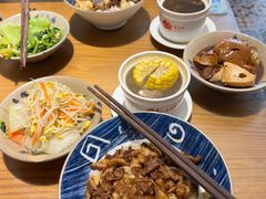 -红猪卤肉饭(大西洋美食城店)