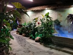 -泉城欧乐堡戏水湾艺术养生温泉