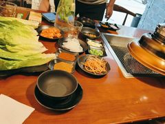 -肉甲韩国木炭烤肉(新壹街1店)