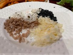-香格里拉鱼跃地中海西餐厅·牛排披萨