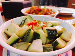-炉小二铜锅牛蛙•川湘菜(三里屯店)