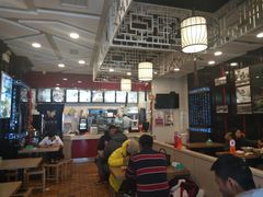 大堂-陕味食族油泼面·小炒盖码面(双榆树店)