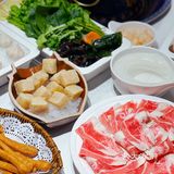 大连探店｜我终于吃到正宗景泰蓝铜火锅啦～