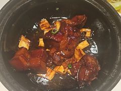 -阿瓦山寨·湘菜现炒·剁椒鱼头王(咸阳总店)