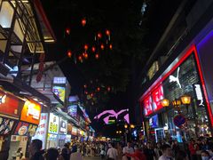 -八一路好吃街(雨田商务大厦店)