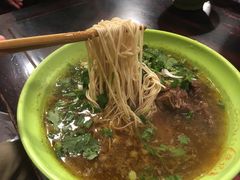 红烧牛肉面-张记牛肉面馆(天津路店)