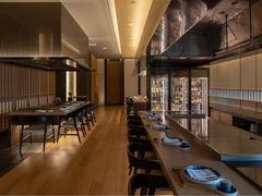 -丽思卡尔顿·炙焰·铁板烧餐厅