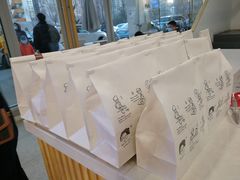 -焙丽拾光(麦凯乐直营店)