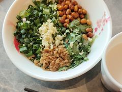 -忘情水鱼头·鲜鱼火锅(滨江中路店)