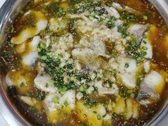 -洪姐川菜东北菜铁锅炖(天生丽街店)