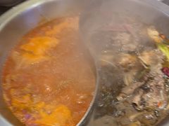 -沸炉重庆老火锅(军事博物馆店)