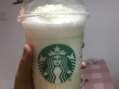 -星巴克(西安曲江银泰店)